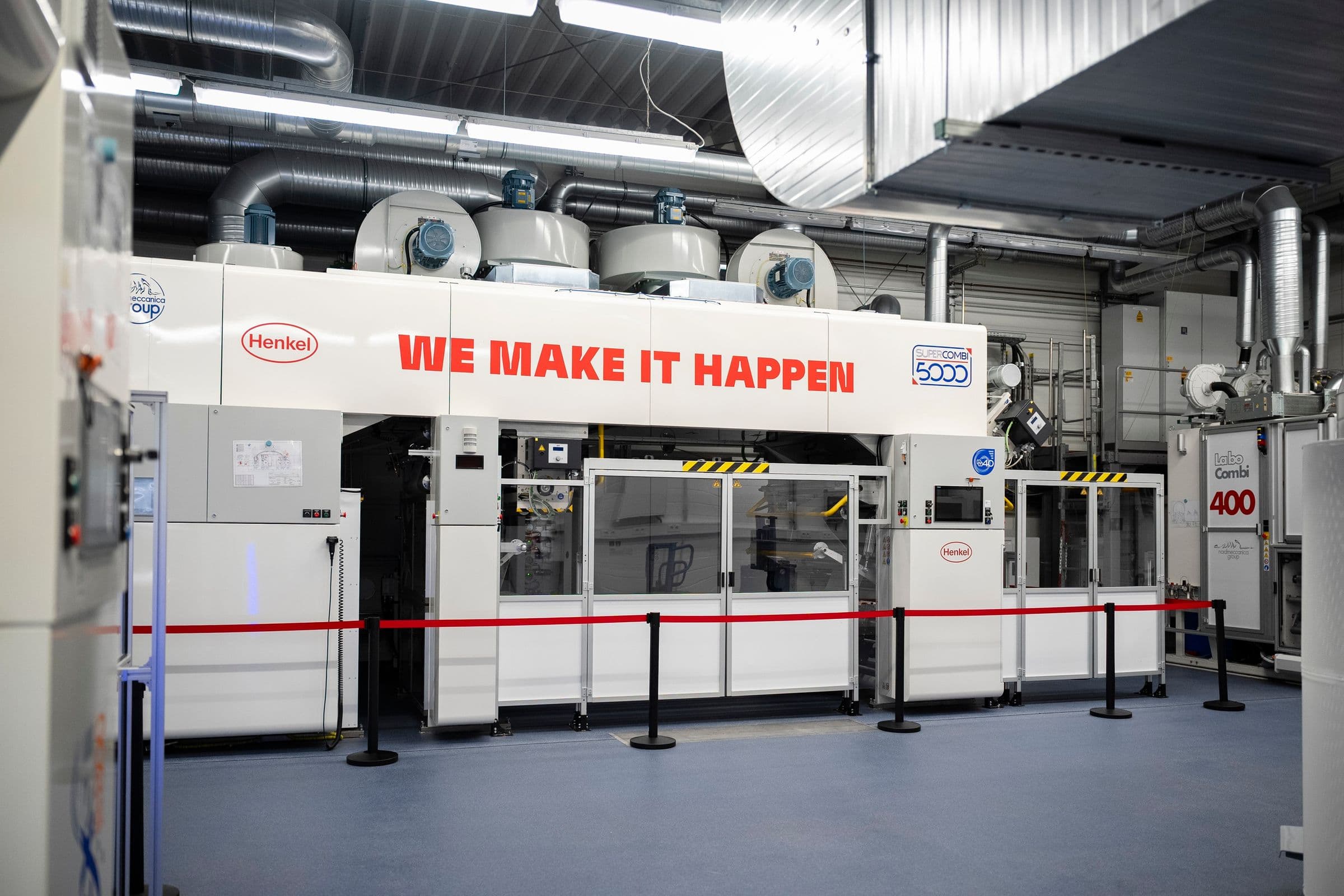 Henkel открыл модернизированный технологический центр для разработки адгезивов и покрытий для гибкой упаковки в Дюссельдорфе